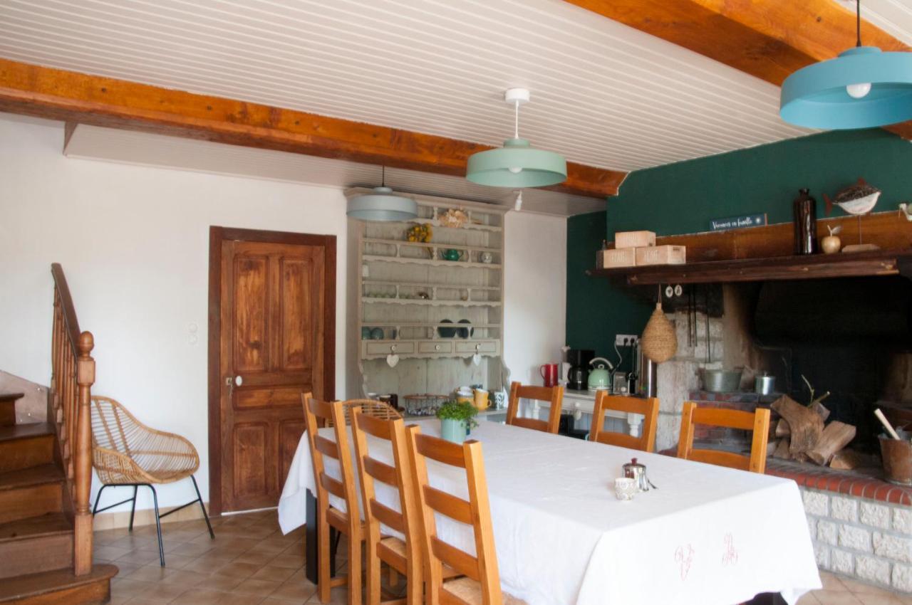La Maison Des Tilleuls Saint-Germain-Sur-Seves 외부 사진
